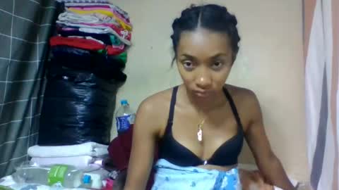 Snapshot of ninaeaa chatting on 11, 6, 2026 ninaeaa online show from 11, 6, 2026