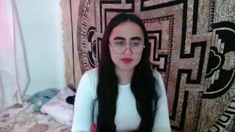 N I N A online show from 19, 9, 2025