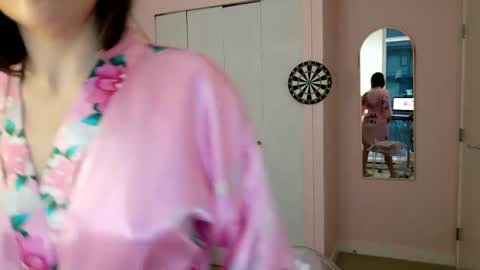 NinaOneil online show from 16, 12, 2024