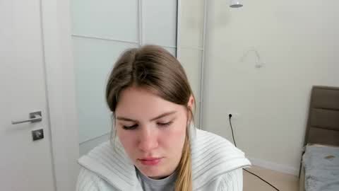 ninarihh online show from 4, 3, 2025