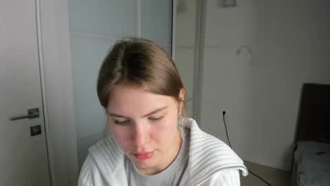 ninarihh online show from 4, 3, 2025