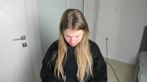 ninarihh online show from 7, 3, 2025