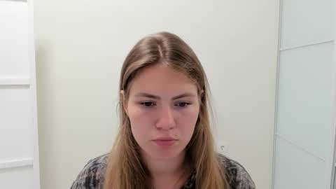 ninarihh online show from 17, 9, 2025