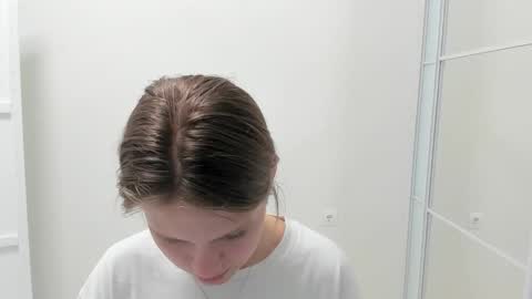 ninarihh online show from 18, 9, 2025