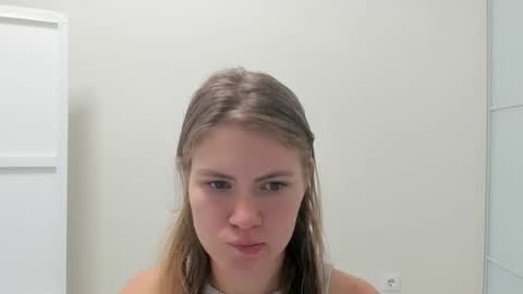 ninarihh online show from 22, 9, 2025