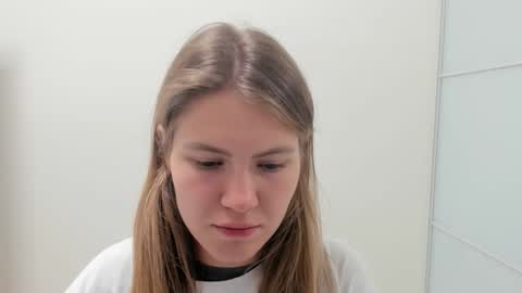 ninarihh online show from 25, 9, 2025