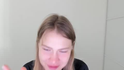 ninarihh online show from 3, 10, 2025