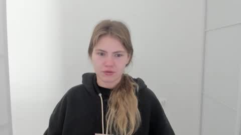 ninarihh online show from 10, 10, 2025