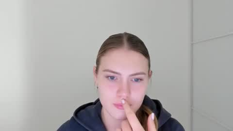 ninarihh online show from 4, 11, 2025