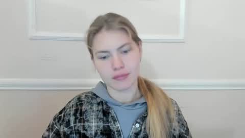 ninarihh online show from 23, 11, 2025