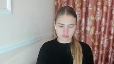 ninarihh online show from 5, 12, 2025