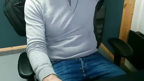 Nineinches online show from 27, 1, 2025