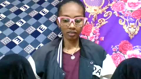 Snapshot of ninie246746 chatting on 15, 7, 2026 ninie246746 online show from 15, 7, 2026