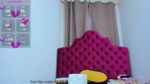 Snapshot of ninna_dee chatting on 7, 1, 2025 nina dee online show from 7, 1, 2025