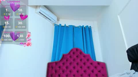 Snapshot of ninna_dee chatting on 3, 10, 2025 nina dee online show from 3, 10, 2025