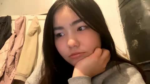 Snapshot of nitadecember chatting on 17, 12, 2025 Molly online show from 17, 12, 2025