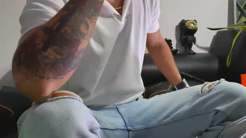 Snapshot of nixon347932 chatting on 20, 9, 2025 Nicolas Muscle online show from 20, 9, 2025