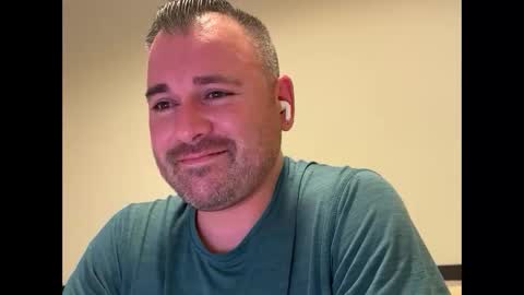 Snapshot of njerseydude82 chatting on 19, 10, 2025 Jason online show from 19, 10, 2025