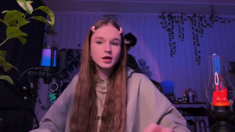 Tears Lora online show from 25, 1, 2025