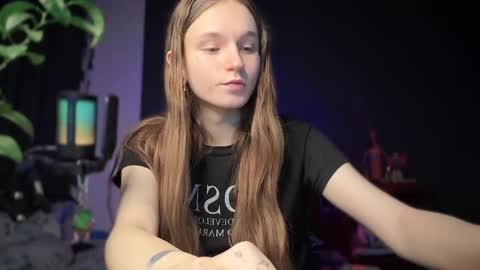 Tears Lora online show from 27, 2, 2025