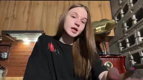 Snapshot of nloraaa chatting on 17, 7, 2026 Tears Lora online show from 17, 7, 2026