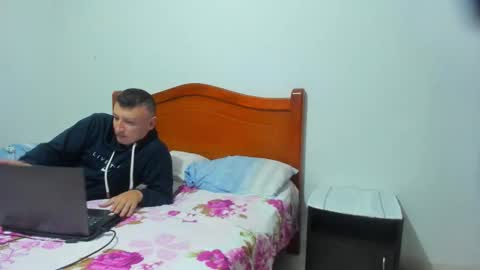Emma - Mike online show from 19, 10, 2025