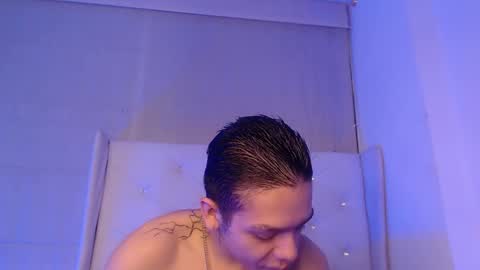 Snapshot of noah_and_kim69 chatting on 17, 1, 2026 Zoe online show from 17, 1, 2026