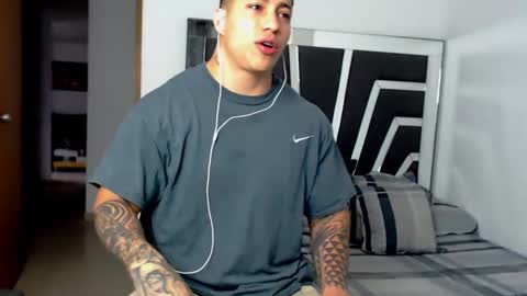 Noah Harris01 online show from 10, 2, 2025