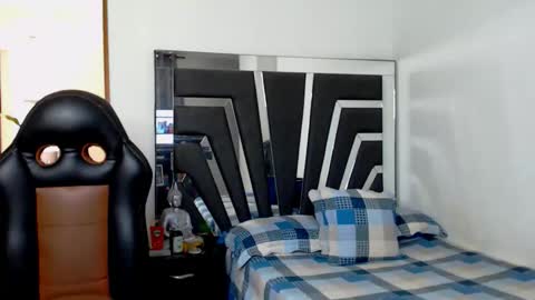 Noah Harris01 online show from 26, 11, 2025