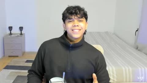 Snapshot of noah_prada14 chatting on 11, 5, 2026 luis navas online show from 11, 5, 2026