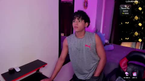 noah_smith04 online show from 4, 10, 2025