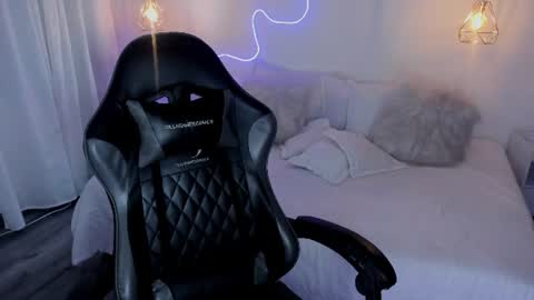 Snapshot of noahcryptic chatting on 13, 6, 2026 Noah online show from 13, 6, 2026