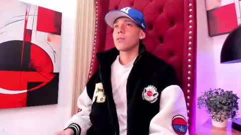 Snapshot of noahh_saenz chatting on 16, 7, 2026 Noah online show from 16, 7, 2026