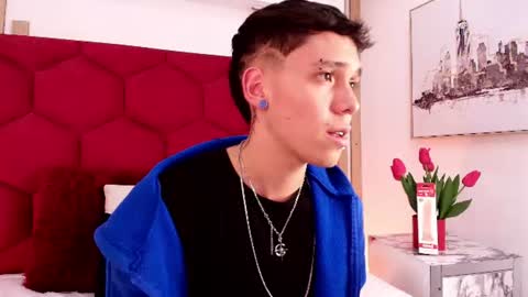 Snapshot of noahh_saenz chatting on 24, 7, 2026 Noah online show from 24, 7, 2026
