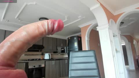  In instagram dayhannanoemi online show from 30, 9, 2025