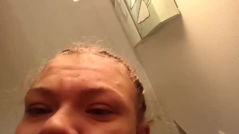 Snapshot of nofacenocase69_69 chatting on 29, 3, 2026 nofacenocase69_69 online show from 29, 3, 2026