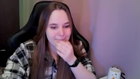 noir_ember_ online show from 22, 11, 2025