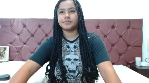 Snapshot of noiravale chatting on 27, 5, 2026 Noira Vale online show from 27, 5, 2026