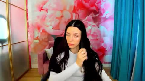 Snapshot of noirdiva chatting on 27, 4, 2026 NoirDiva online show from 27, 4, 2026