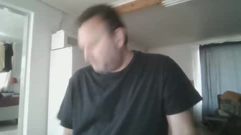 Snapshot of nollie244 chatting on 1, 10, 2025 Nollie online show from 1, 10, 2025