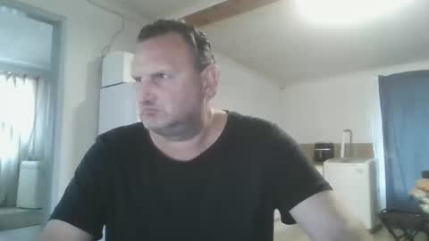 Snapshot of nollie244 chatting on 24, 10, 2025 Nollie online show from 24, 10, 2025