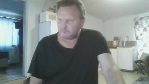 Snapshot of nollie244 chatting on 11, 4, 2026 Nollie online show from 11, 4, 2026