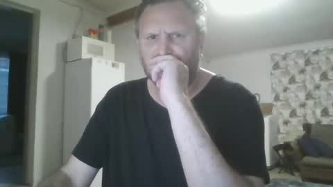 Snapshot of nollie244 chatting on 18, 4, 2026 Nollie online show from 18, 4, 2026