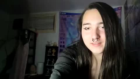 Snapshot of nonbinarybeauty20 chatting on 10, 1, 2025 nonbinarybeauty20 online show from 10, 1, 2025