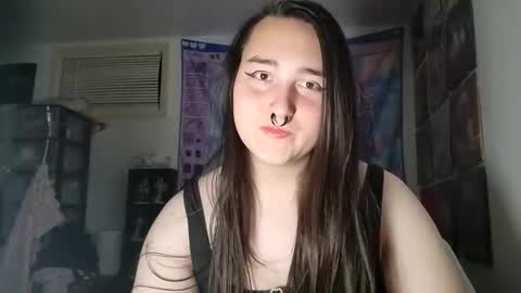 Snapshot of nonbinarybeauty20 chatting on 15, 2, 2025 nonbinarybeauty20 online show from 15, 2, 2025