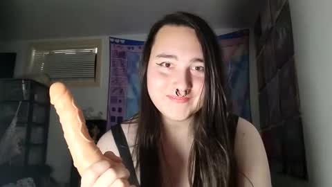 Snapshot of nonbinarybeauty20 chatting on 18, 2, 2025 nonbinarybeauty20 online show from 18, 2, 2025