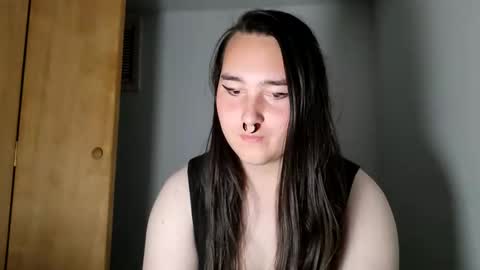 Snapshot of nonbinarybeauty20 chatting on 30, 9, 2025 nonbinarybeauty20 online show from 30, 9, 2025