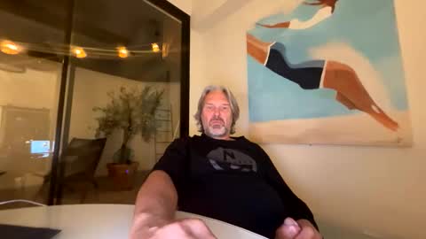 Snapshot of nonsequiture chatting on 27, 10, 2025 Ralle online show from 27, 10, 2025