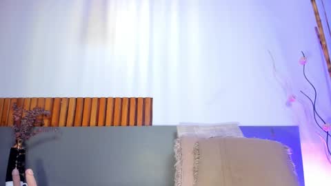 Nora Da Silva online show from 21, 4, 2026