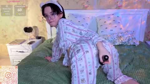 Nora Failure online show from 5, 12, 2025